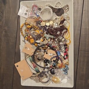 2.10 Lbs. Assorted Jewely Lot
